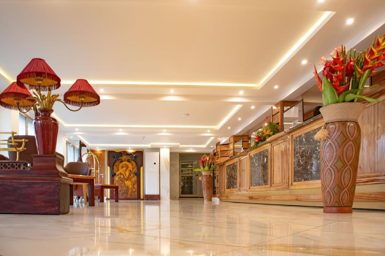 Faya Hotel Douala Exterior photo
